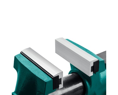 Универсальные мобильные тиски EXPERT 100 мм, в кейсе KRAFTOOL 32710-100